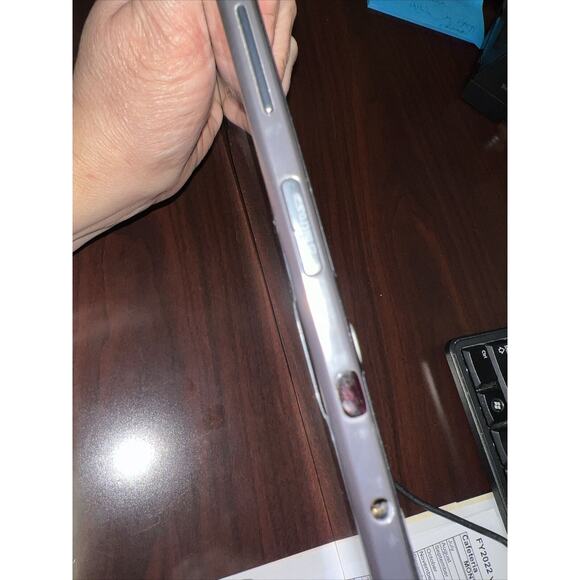 Samsung Galaxy Tablet Bundle 16GB Wi-Fi 4G 8 inch Black FOR PARTS NOT WORKING - Picture 5 of 8